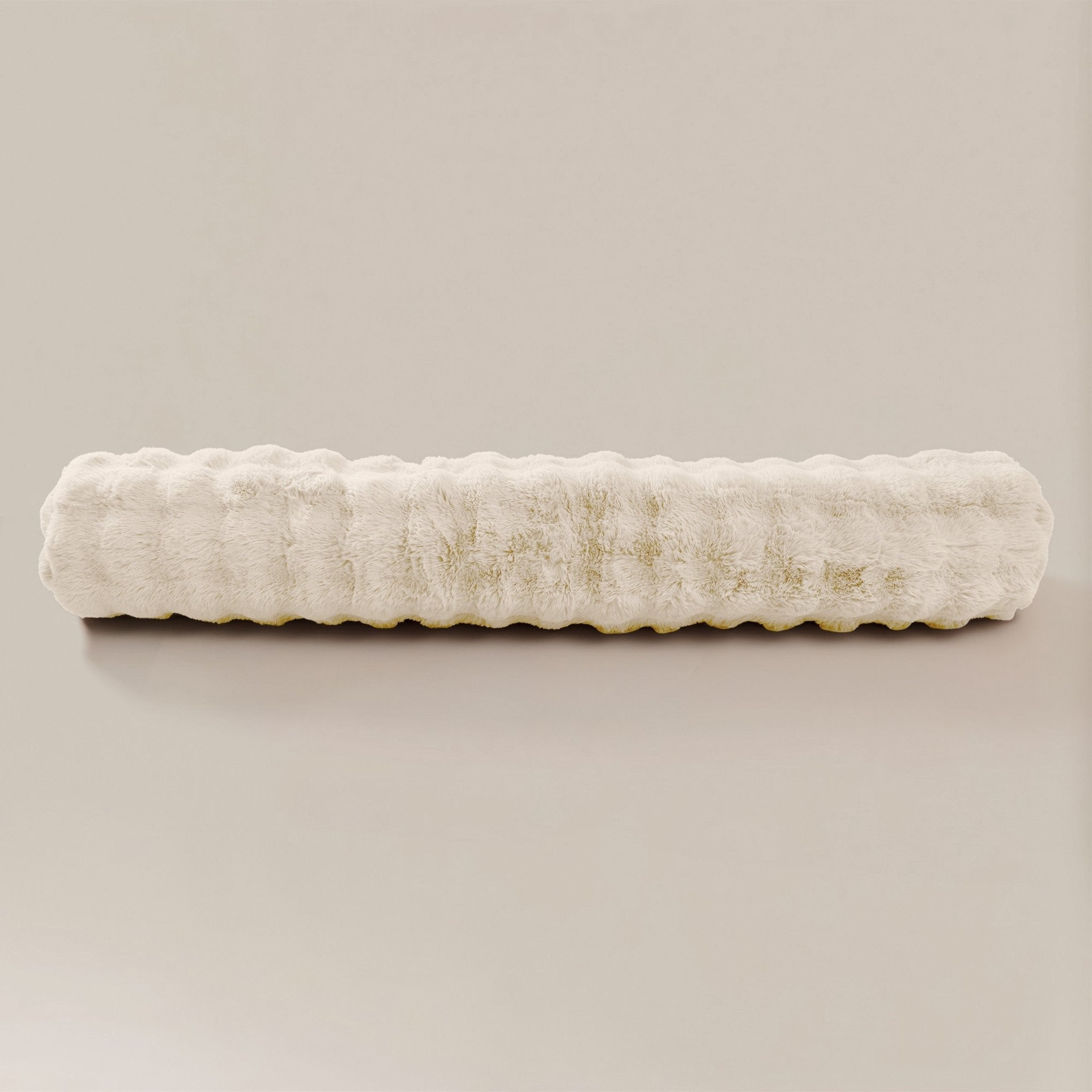 Bodypillow Pompom Beige – Extra Lang & Luxe Sierkussen van Faux Fur (140 cm) - Dromen & Wonen