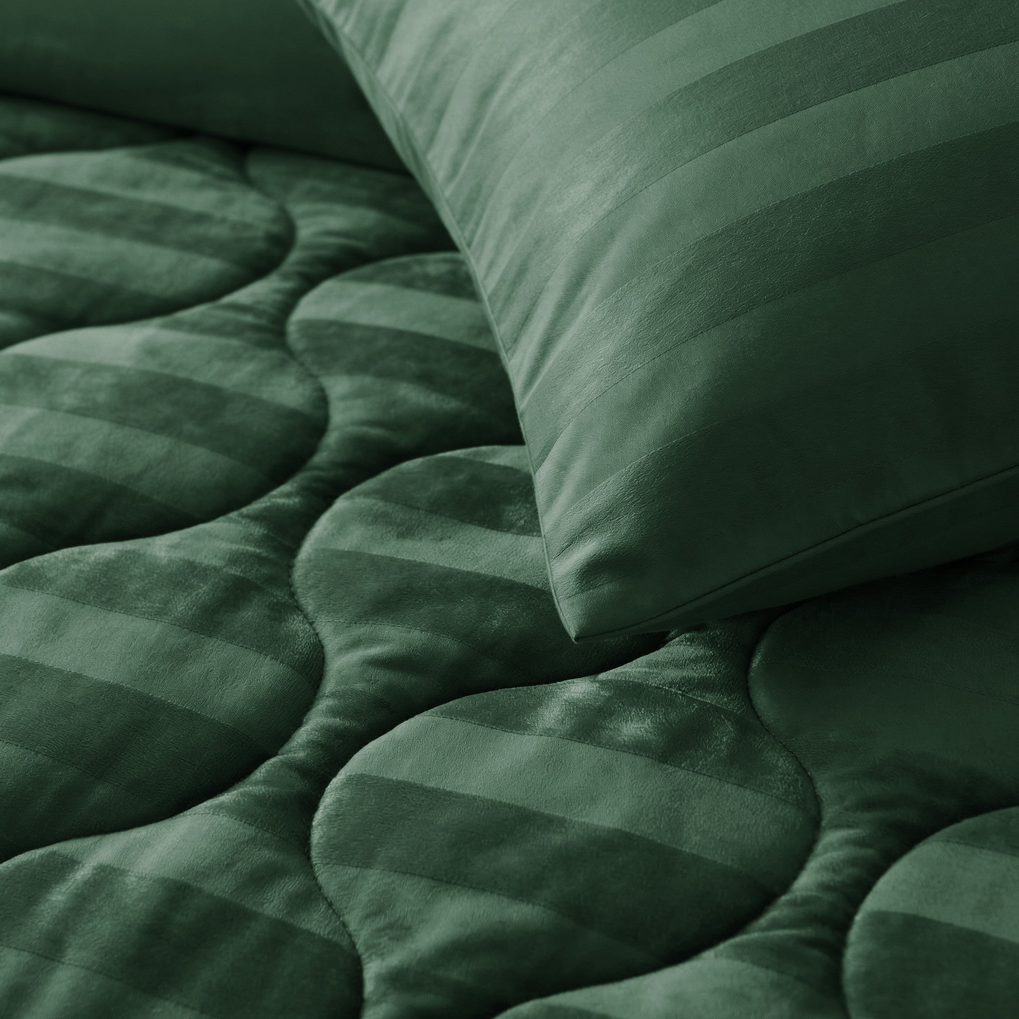 Sleeptime Dekbed en Overtrek in 1 - Hotel Velvet - Donker Groen - Dromen & Wonen
