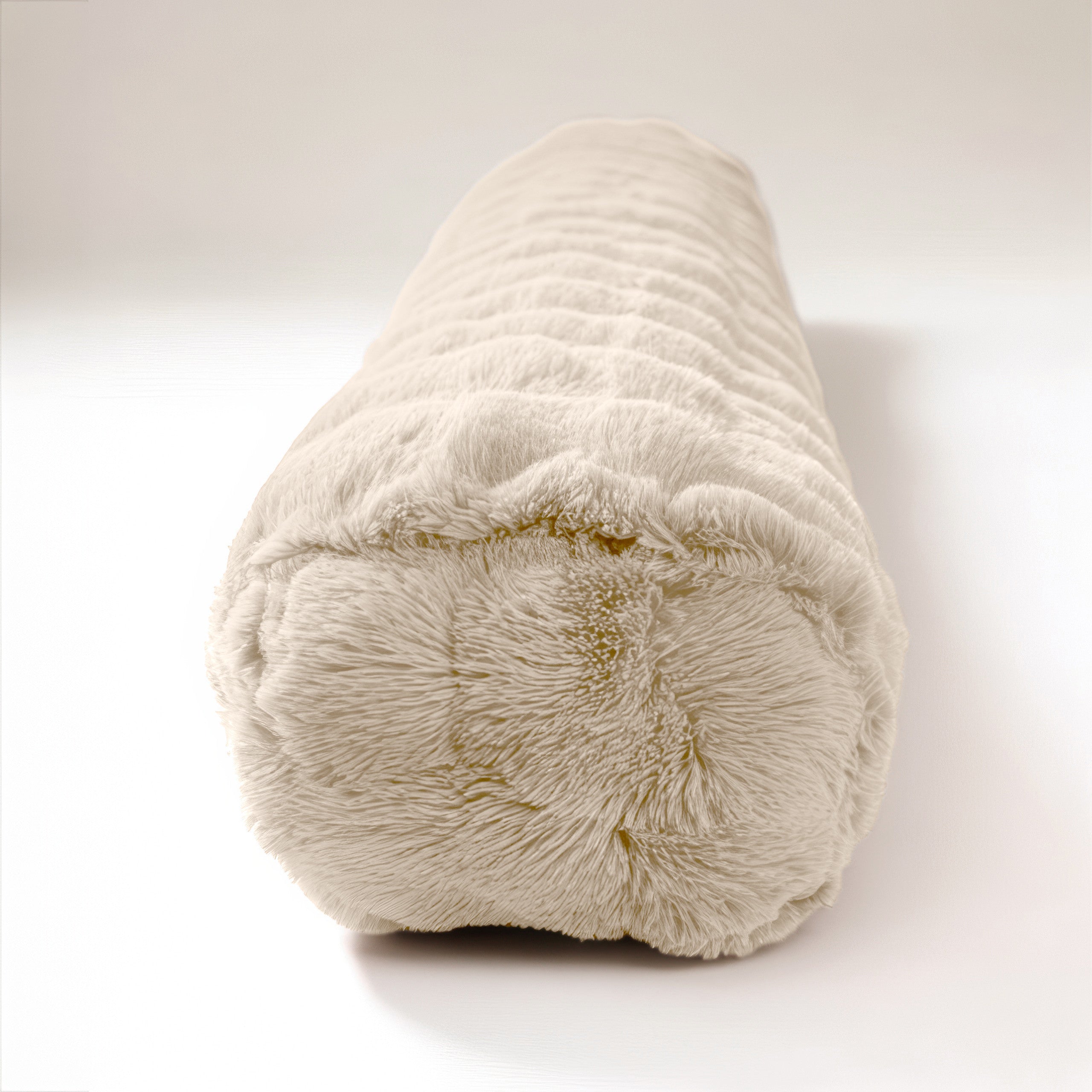 Bodypillow Pompom Beige – Extra Lang & Luxe Sierkussen van Faux Fur (140 cm)