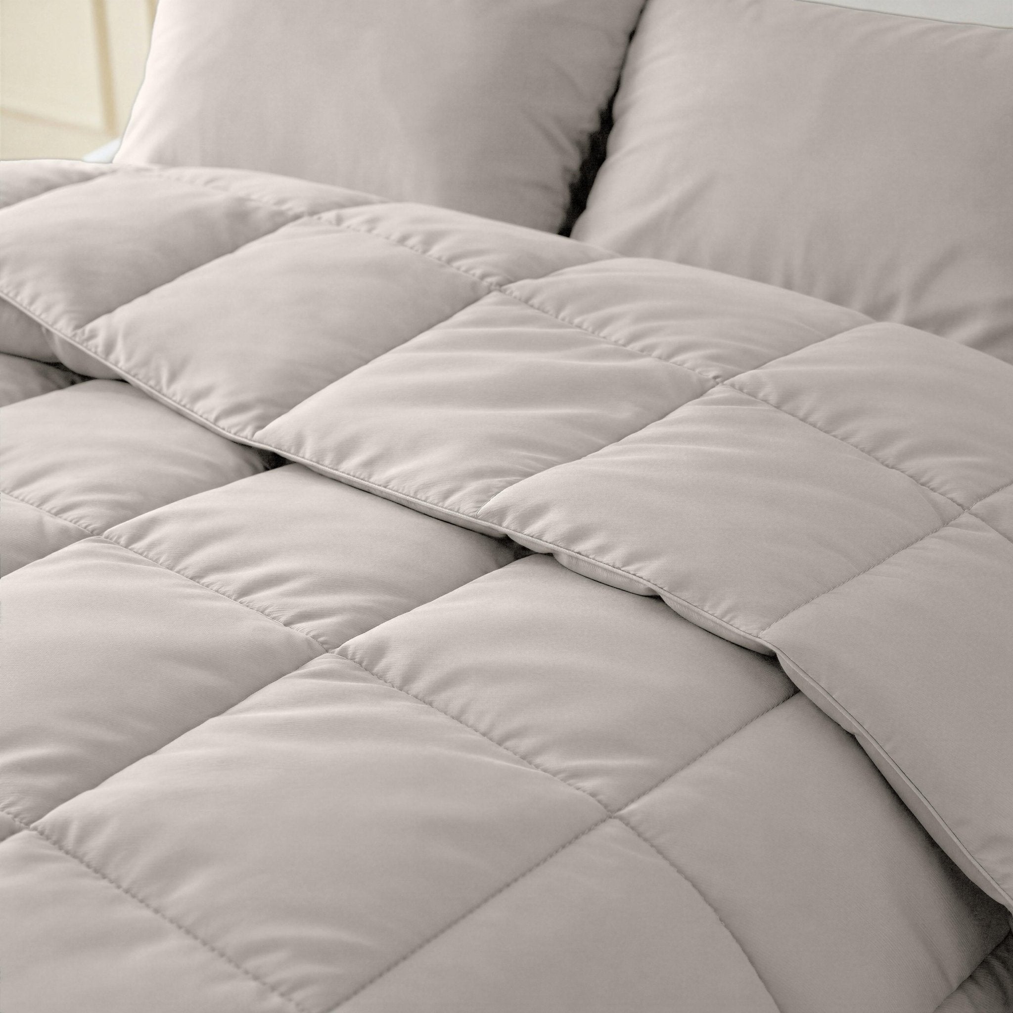 Primaviera Deluxe Dekbed en Overtrek in 1 – Perkal Hotel – Grijs/Taupe - Dromen & Wonen