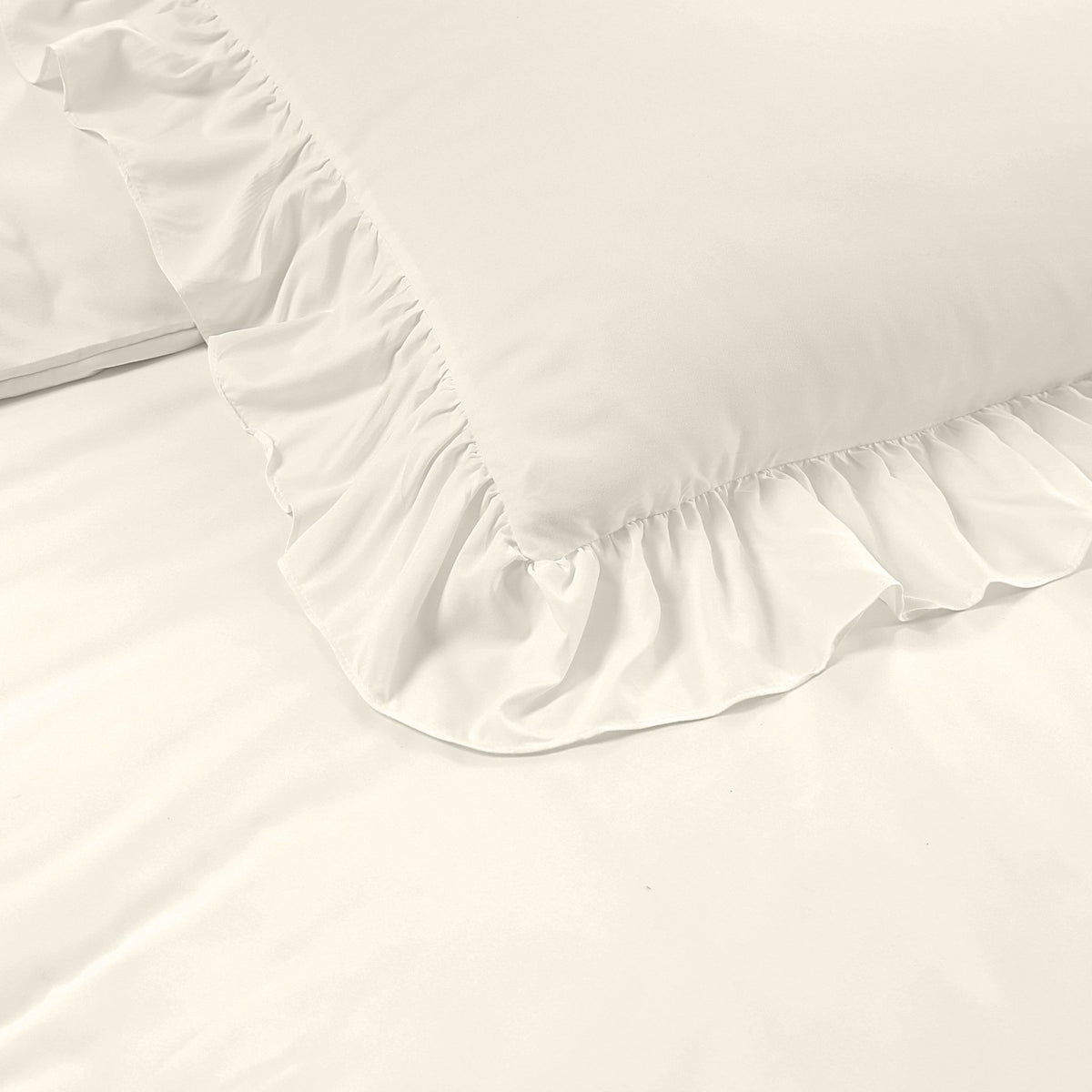 Ruches Dekbedovertrek Creme – Ruffles – Zacht Microvezel met Kussenslopen – Sleeptime - Dromen & Wonen