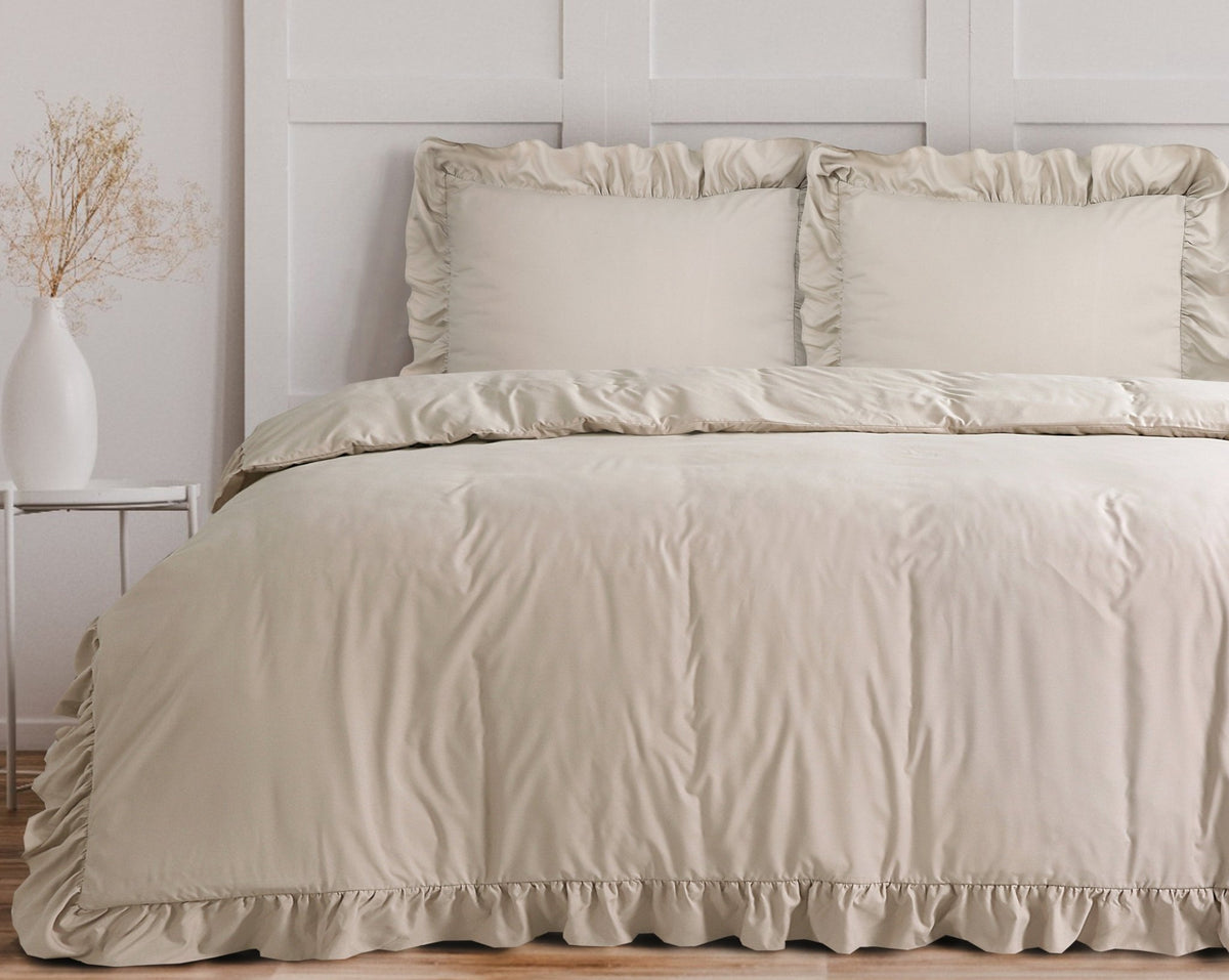 Ruches Dekbedovertrek Taupe – Ruffles – Zacht Microvezel met Kussenslopen – Sleeptime - Dromen & Wonen