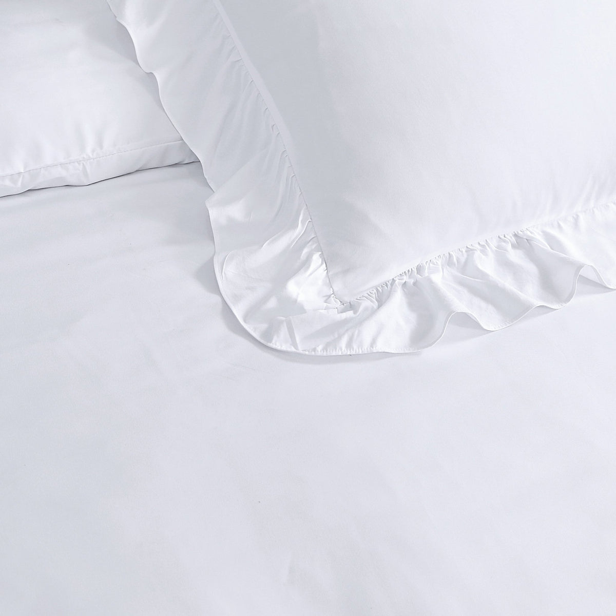 Ruches Dekbedovertrek Wit – Ruffles – Zacht Microvezel met Kussenslopen – Sleeptime - Dromen & Wonen