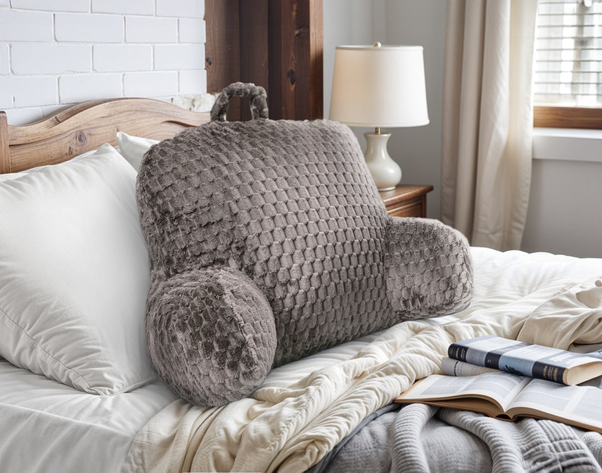 Rugsteunkussen voor Bed Taupe – Jacquard Flanel Leeskussen met Armleuningen – 34x50 cm – Sleeptime - Dromen & Wonen