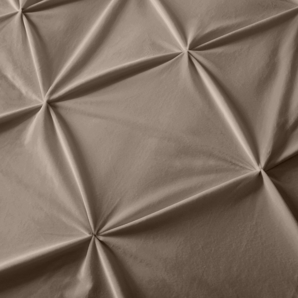 Velvet Dekbedovertrek Taupe – Pintuck – Fluweelzacht met Kussenslopen – Sleeptime - Dromen & Wonen
